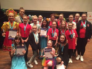 Auch in diesem Jahr holten die Kinder und Jugendlichen von „Der Spaß“ bei den KinderKulturTagen in Düsseldorf viele Auszeichnungen (Quelle: Raissa Myachkova/Der Spaß)